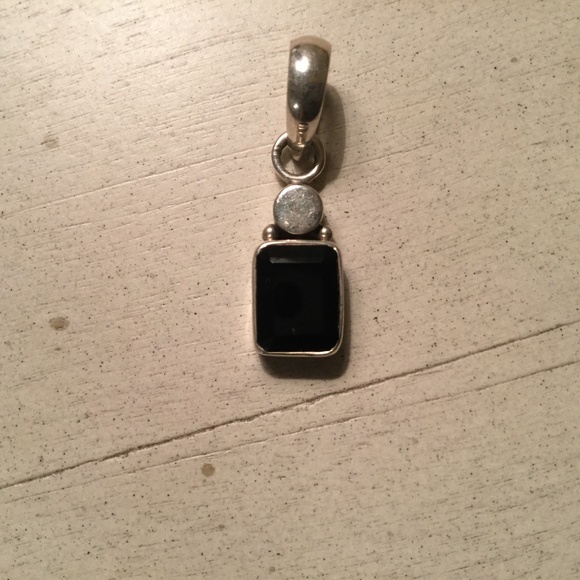 Silpada sterling/black onyx pendant